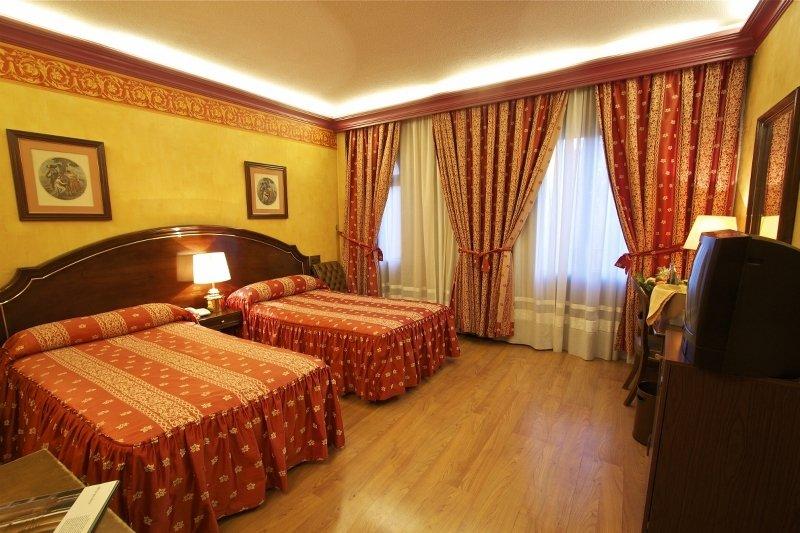 Princesa Ana Гранада Экстерьер фото